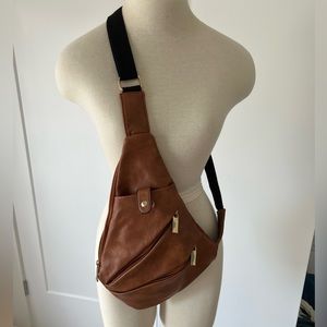 Brown faux leather crossbody bag